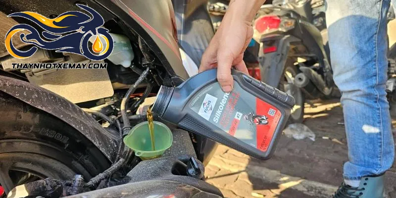 Những điều cần chú ý khi sử dụng dịch vụ thay nhớt